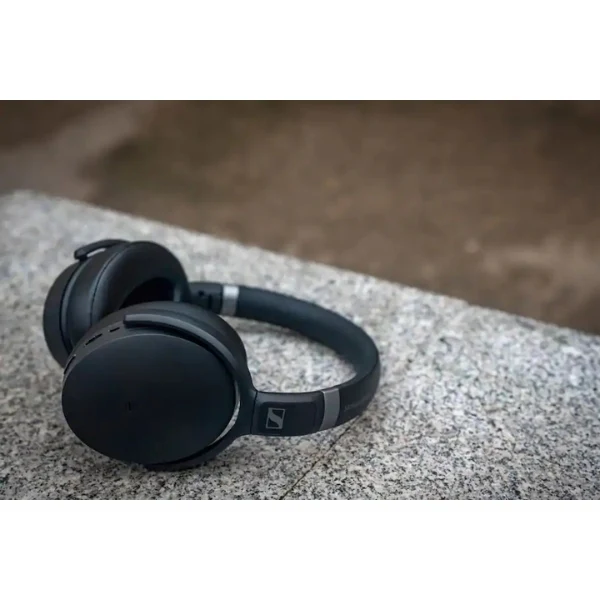 Audífonos Sennheiser HD 450BT Wireless Noise Cancelling Over-the-Ear Headphones - Black - Image 5