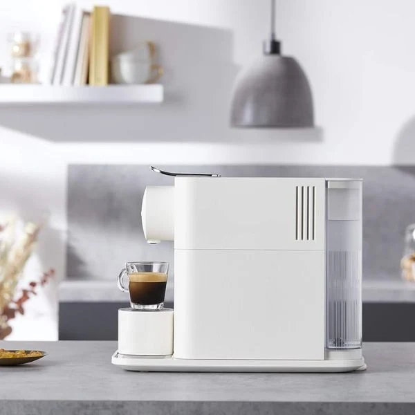 Cafetera Nespresso Latissima One - Image 4