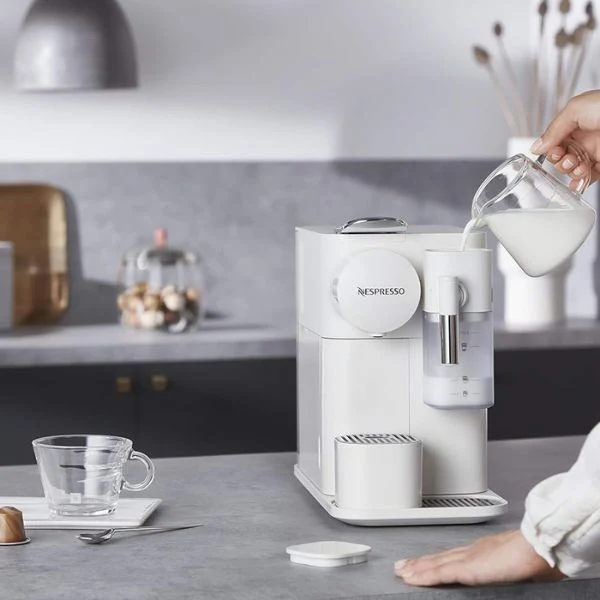 Cafetera Nespresso Latissima One - Image 6