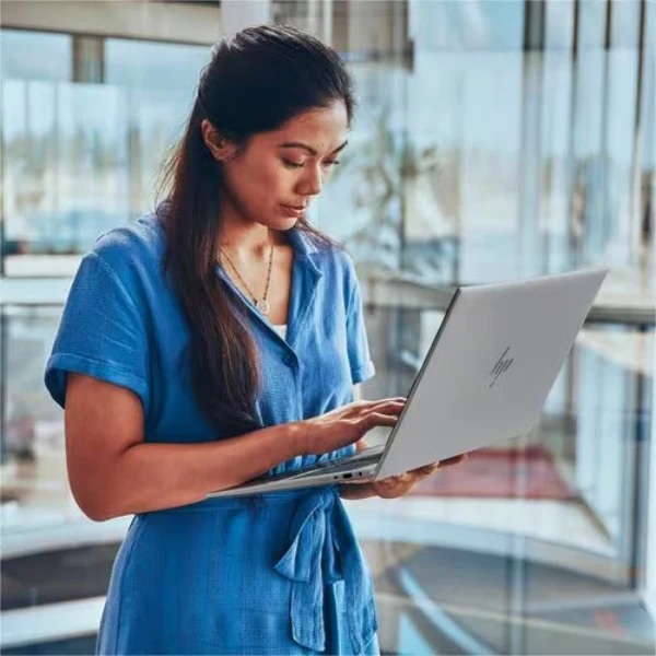 Laptop HP ZBook Firefly G11 14" - Intel Core Ultra 7 155H vPro - 32GB DDR5 - 1TB SSD - NVIDIA RTX 4GB - Intel Arc Graphics - Windows 11 Pro - A11SFLT#ABM - Image 6