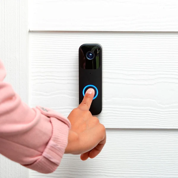 Intercomunicador con Camara Blink Video Doorbell Audio bidireccional, video HD, Sensor movimiento timbre con Alexa Negro - Image 3