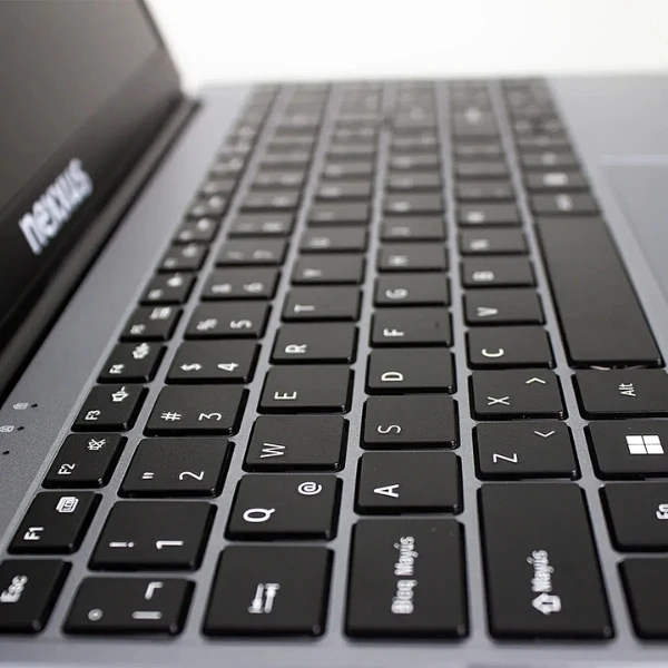 Laptop Nexxus Intel N5205U 1.90GHz con 8-16GB RAM y 256GB–1TB SSD + Morral ARGOM Stark 14" + Mouse Microsoft Arc Inalámbrico - Plata - Image 5