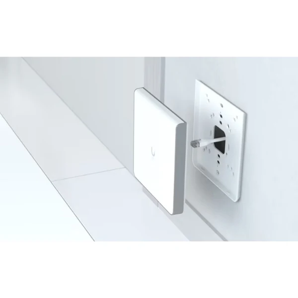 Access Point Ubiquiti UniFi U6 Enterprise In-Wall WiFi 6E 2.5GbE PoE+ Switch Integrado - Image 10